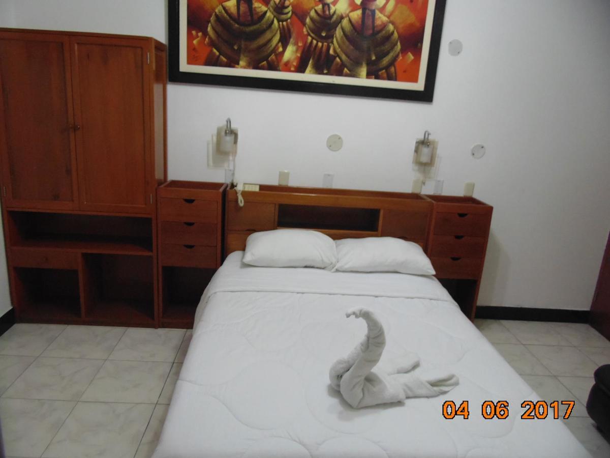 Hotel Bayovar Пиура Екстериор снимка